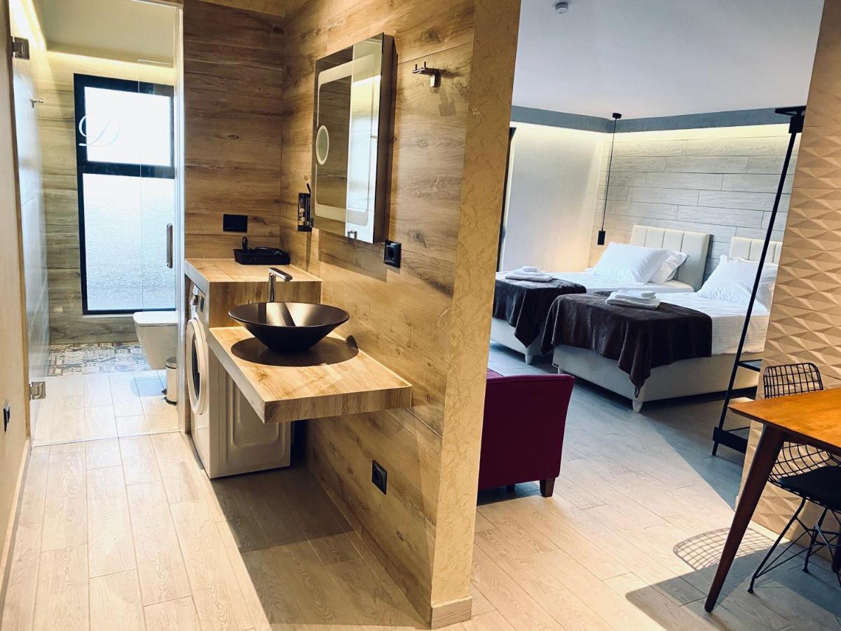 Deluxe Rooms In Blloku Area 地拉那 外观 照片