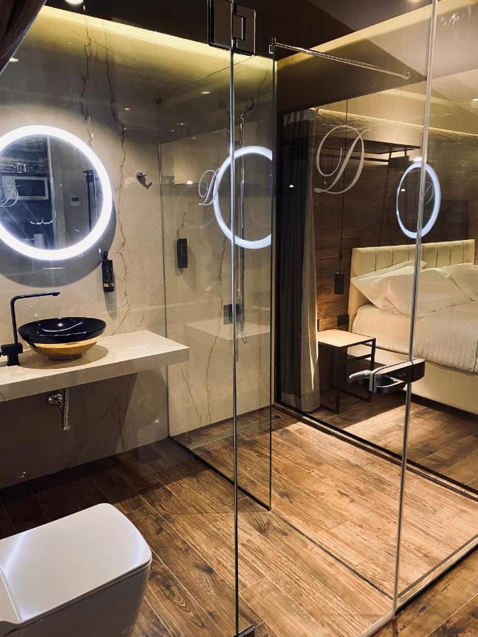Deluxe Rooms In Blloku Area 地拉那 外观 照片